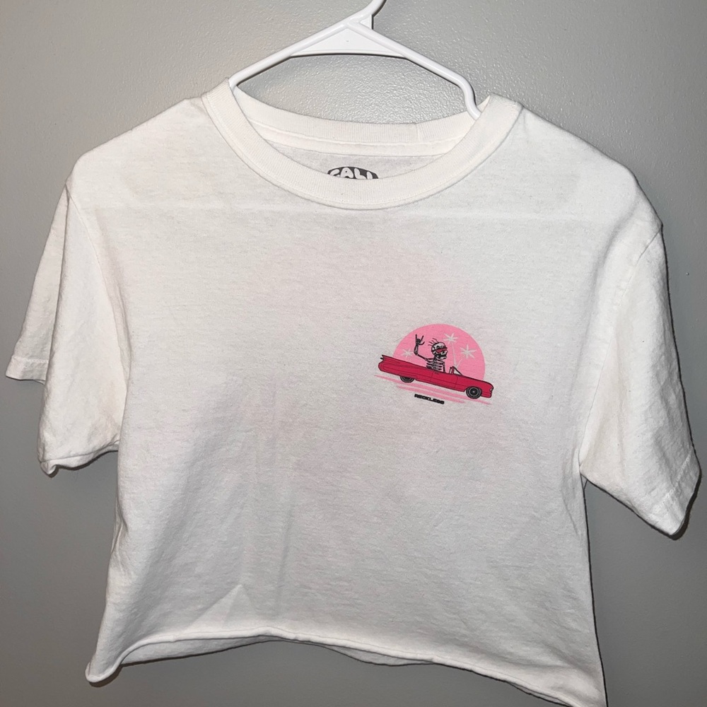 White cropped graphic t-shirt